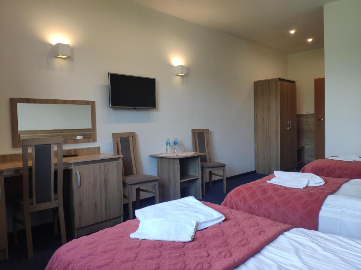 Hotel Eden Rzgow Ngoại thất bức ảnh